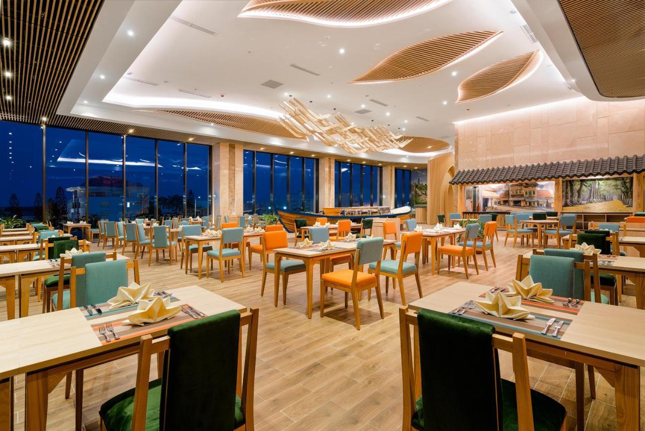 Sala Grand Tuyhoa Hotel Tuy Hòa Buitenkant foto
