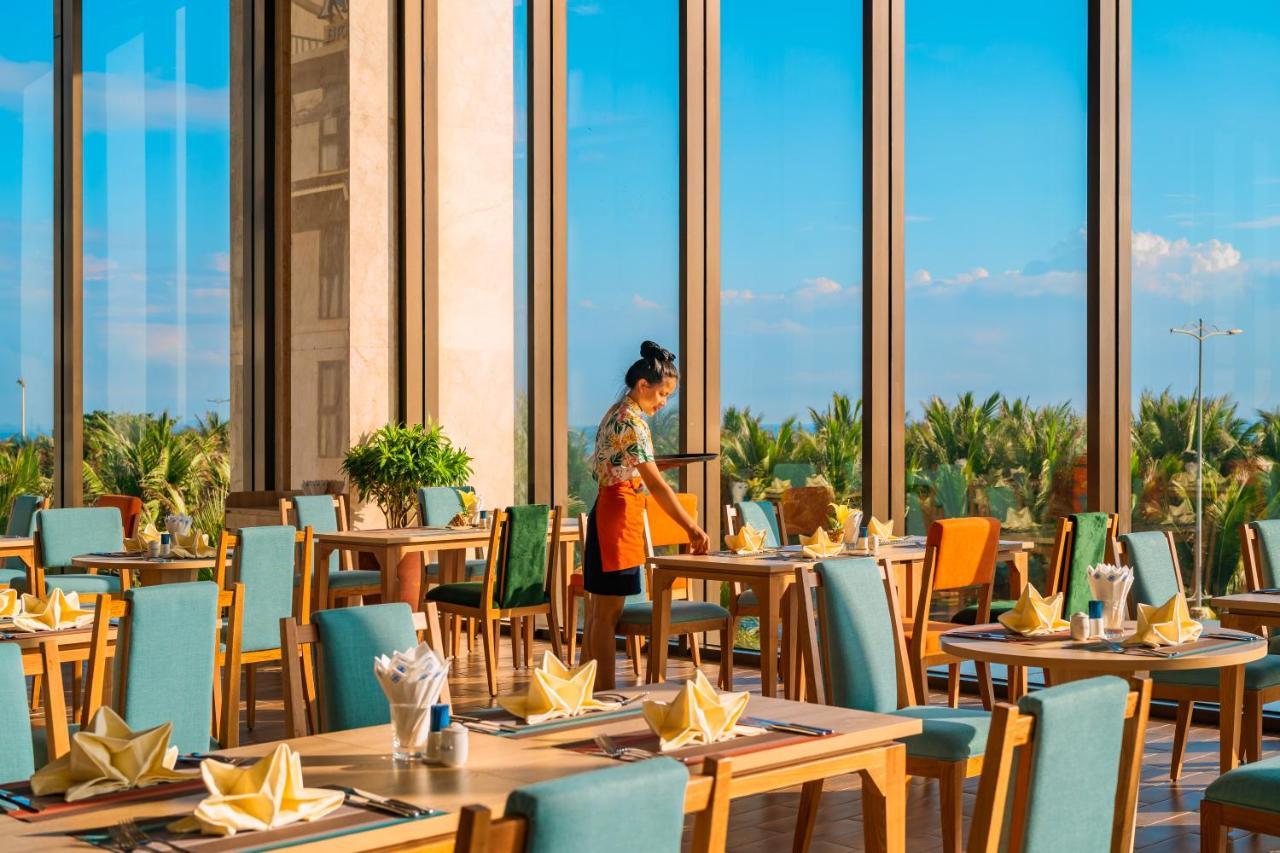Sala Grand Tuyhoa Hotel Tuy Hòa Buitenkant foto
